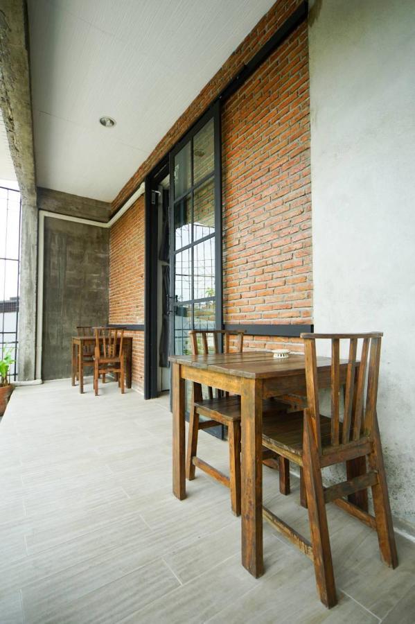What'S Up Chiang Mai Exterior photo